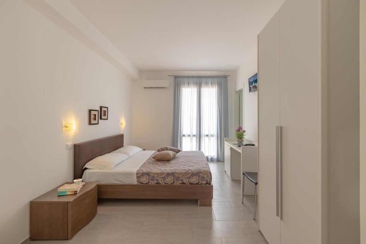 Sikania Hotel