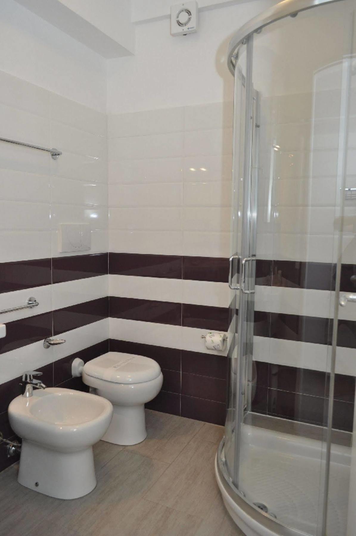 Sikania Hotel 3*