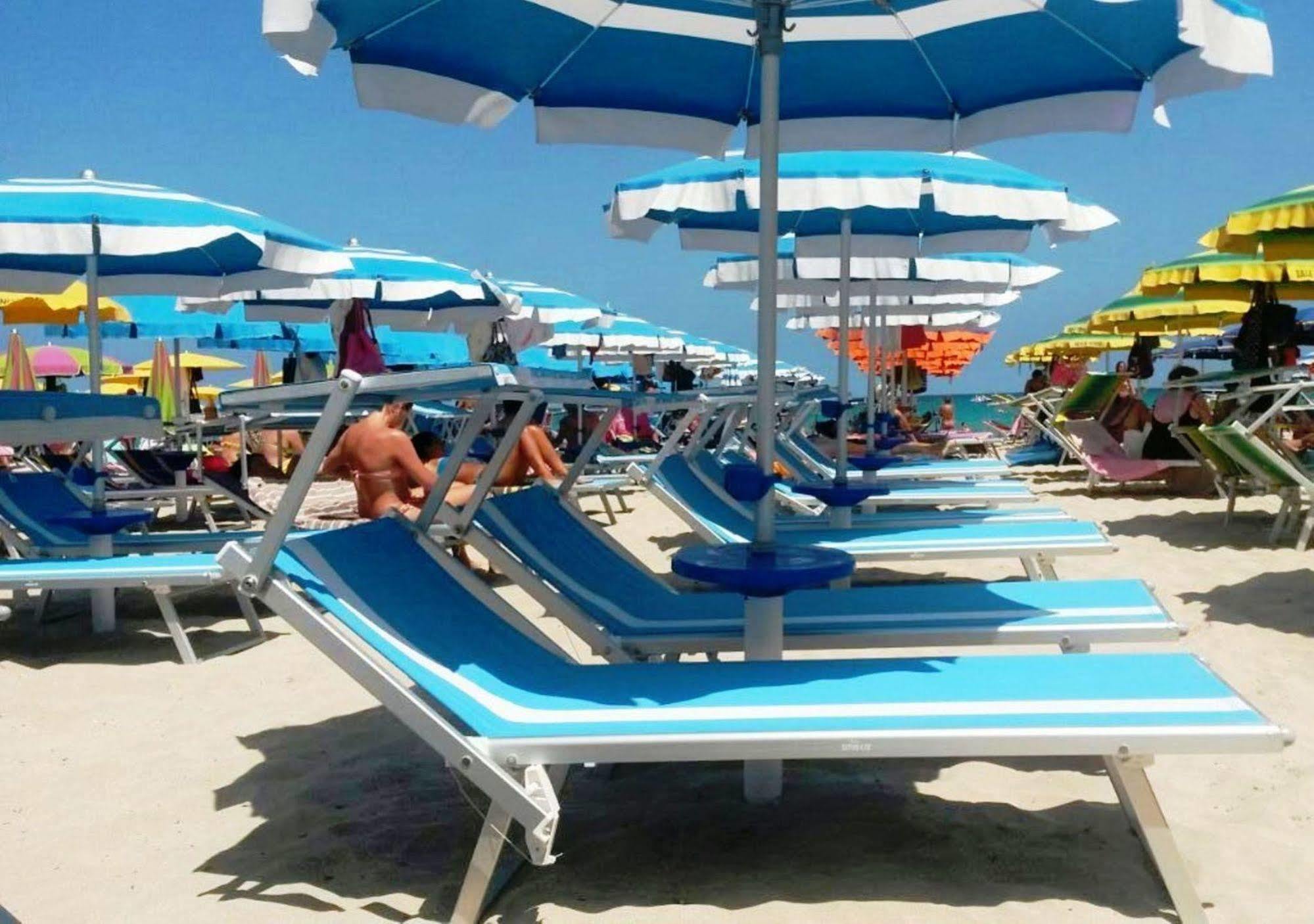 Sikania Hotel 3*